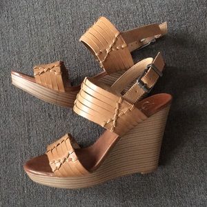 Jessica Simpson wedges